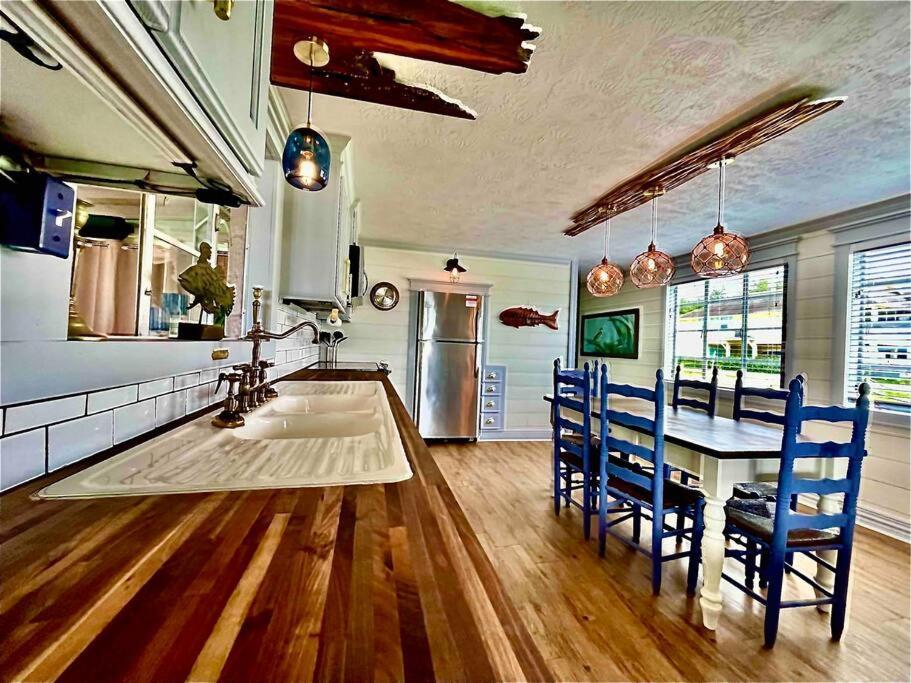 The Spotted Tail Villa Hackberry Exterior photo