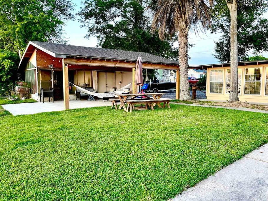 The Spotted Tail Villa Hackberry Exterior photo